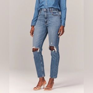 Abercrombie Curve Love Ultra High Rise Ankle Straight Jean